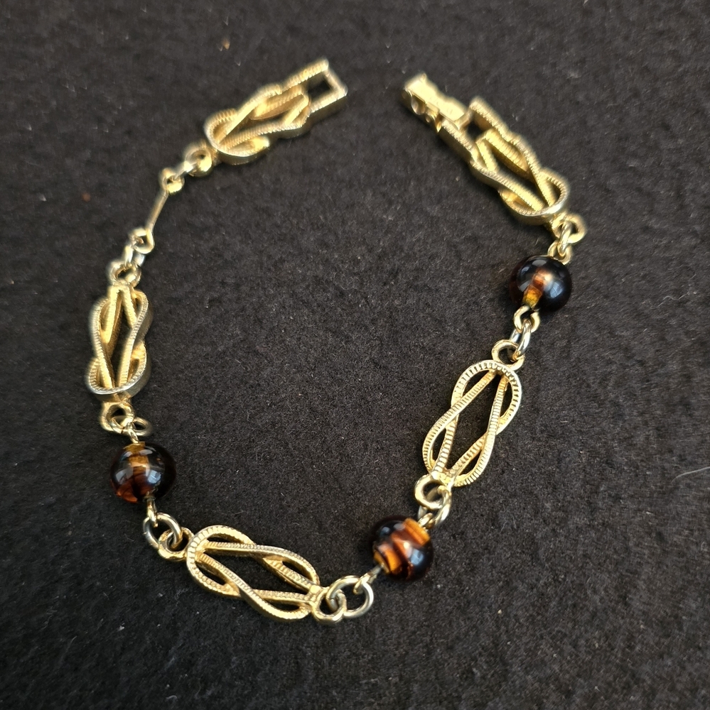 Avon Gold Tone and Amber Beaded Bracelet